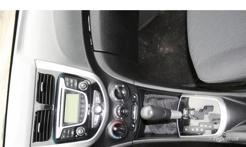 Hyundai Accent 2011 - 5