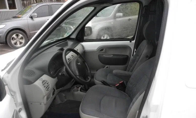 Renault Kangoo 2007 - 9