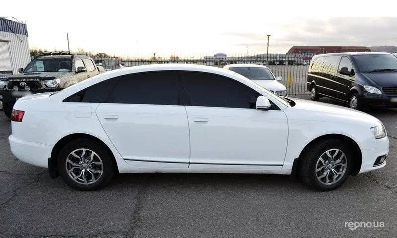 Audi A6 2010 - 6