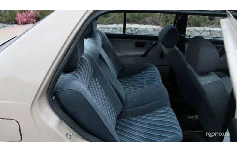 Volkswagen Jetta 1989 - 11