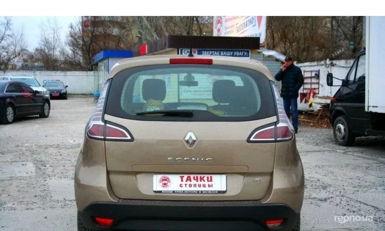 Renault Scenic 2013 - 6