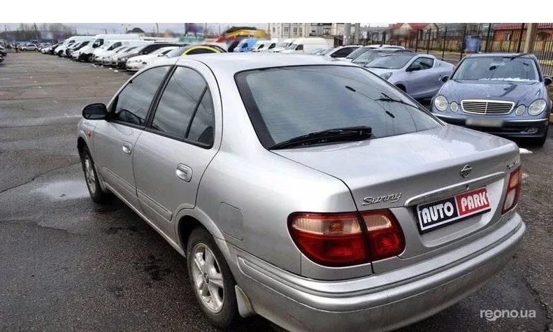Nissan Sunny 2002 - 12
