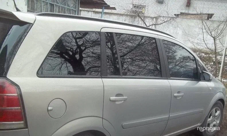 Opel Zafira 2007 - 0