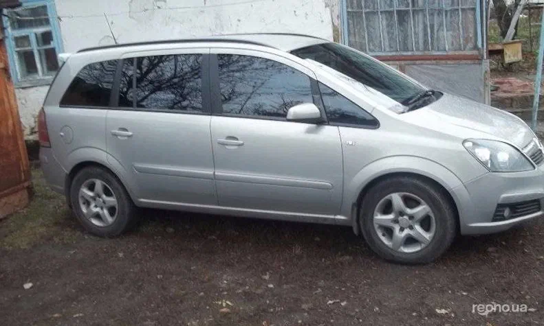 Opel Zafira 2007 - 1
