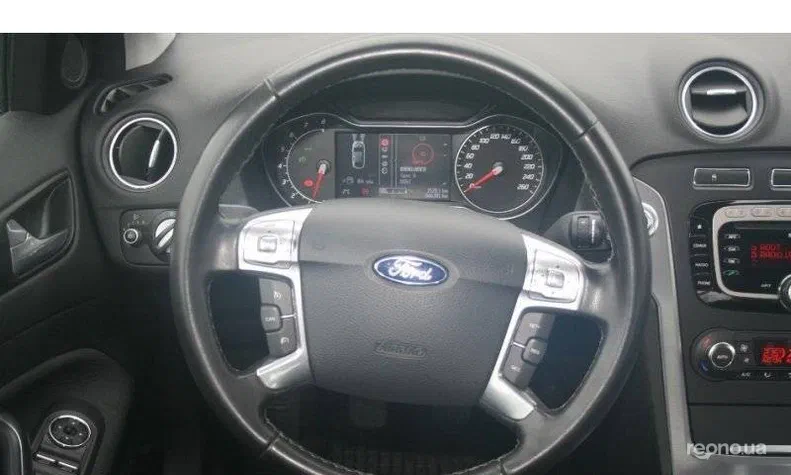 Ford Mondeo 2011 - 4
