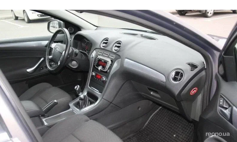 Ford Mondeo 2011 - 7