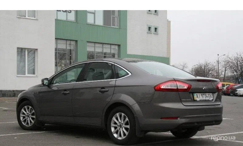 Ford Mondeo 2011 - 18