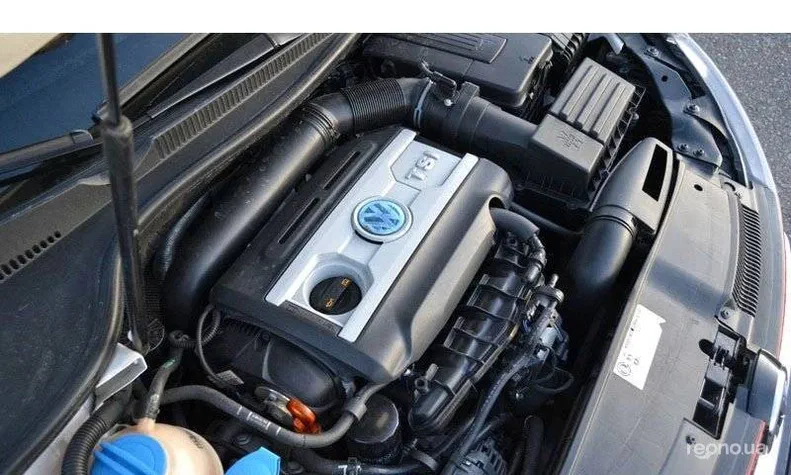 Volkswagen Golf 2011 - 0