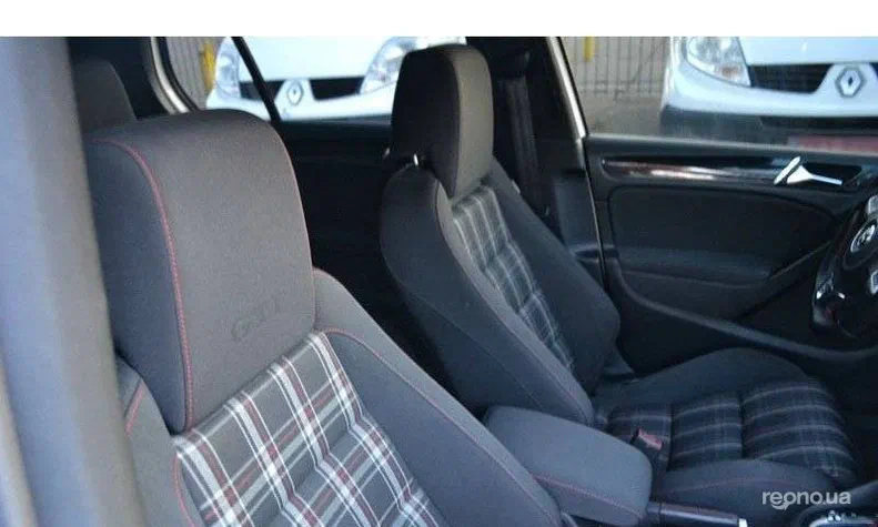 Volkswagen Golf 2011 - 2