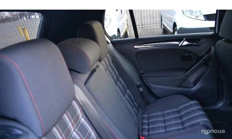 Volkswagen Golf 2011 - 5