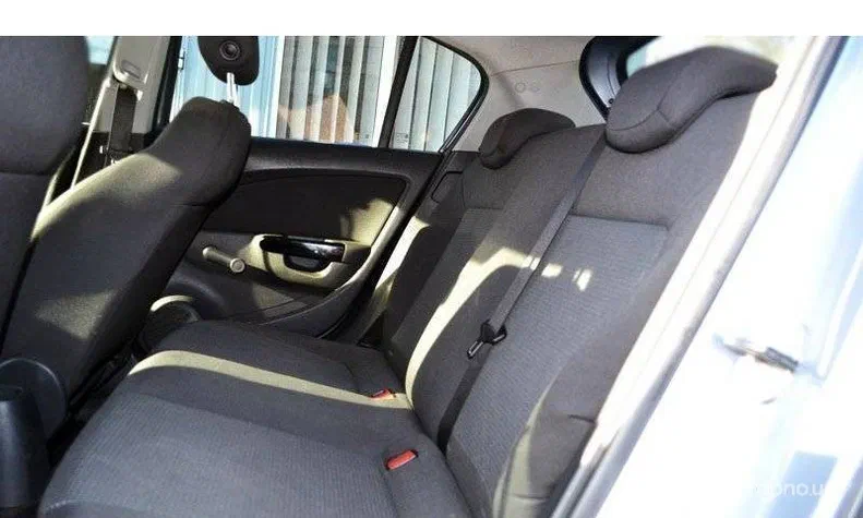 Opel Corsa 2008 - 11