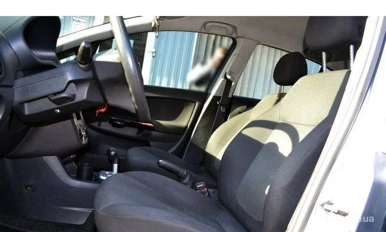 Opel Corsa 2008 - 6