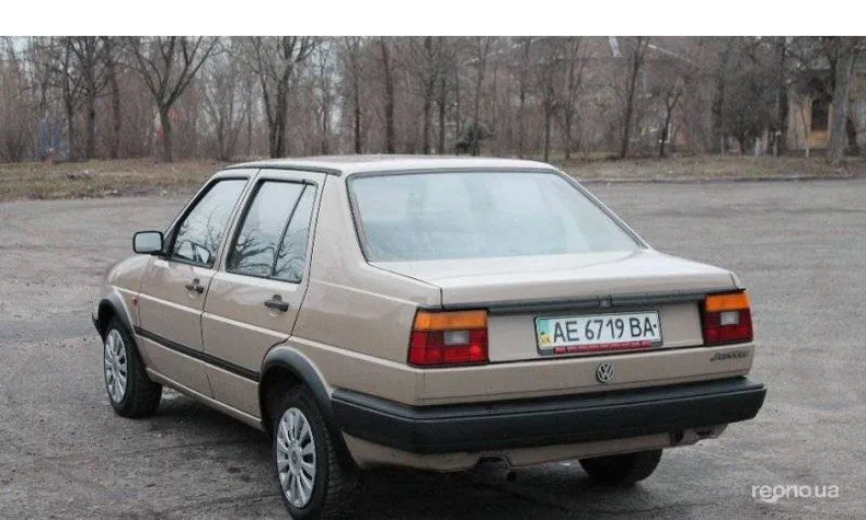 Volkswagen Jetta 1989 - 12