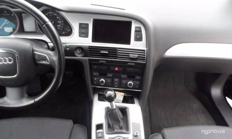 Audi A6 2010 - 13
