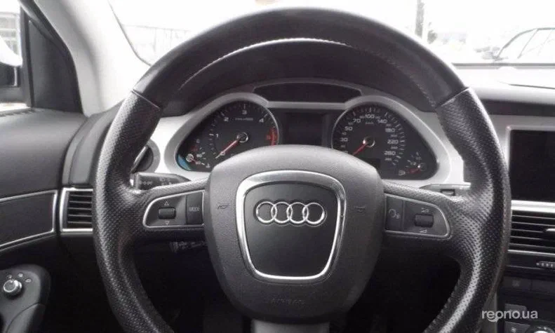 Audi A6 2010 - 14