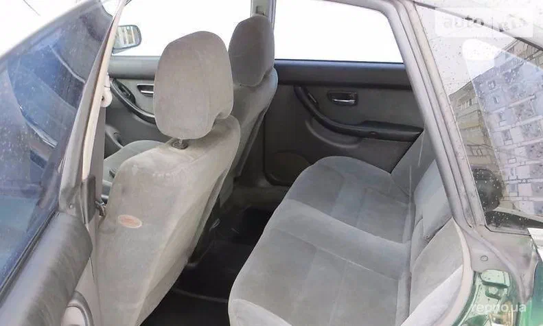 Subaru Legacy 2001 - 12
