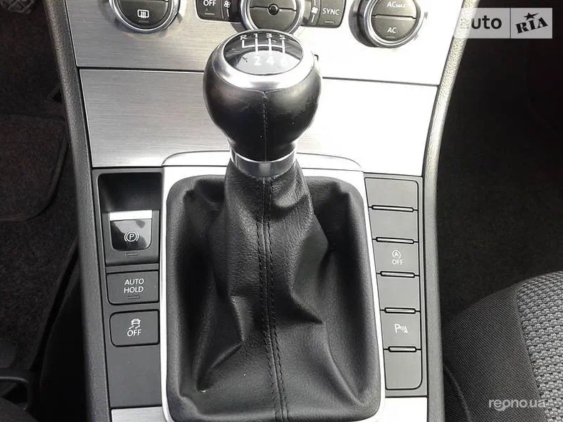 Volkswagen Passat 2013 - 12