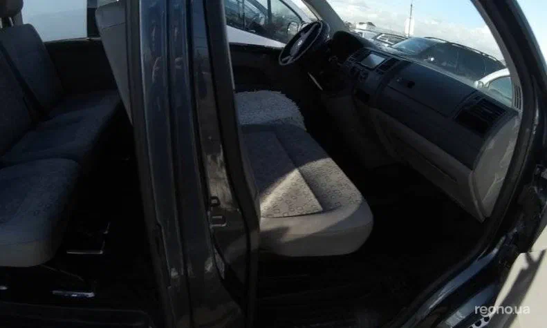 Volkswagen Caravelle 2008 - 9