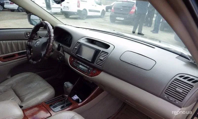 Toyota Camry 2002 - 13