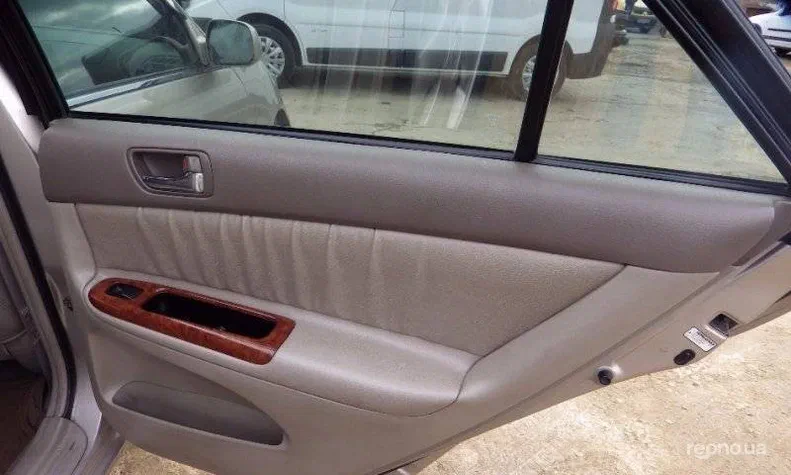 Toyota Camry 2002 - 14