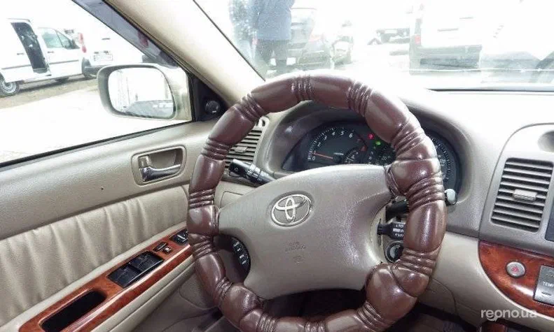 Toyota Camry 2002 - 11