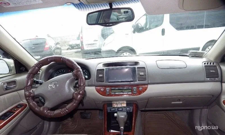 Toyota Camry 2002 - 17