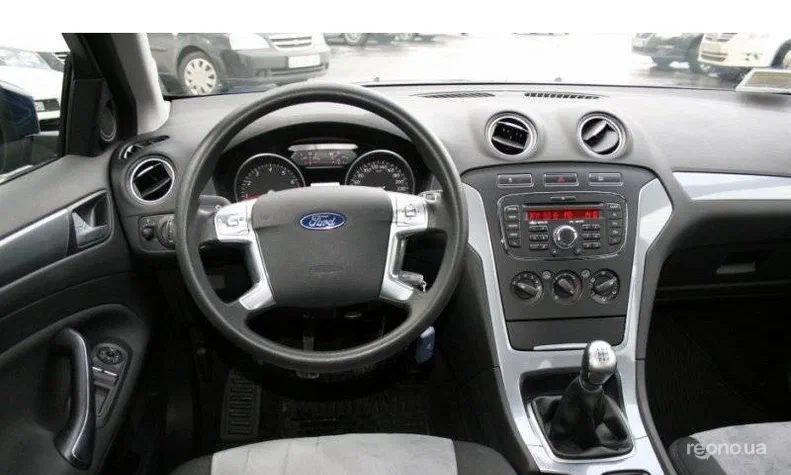 Ford Mondeo 2013 - 1