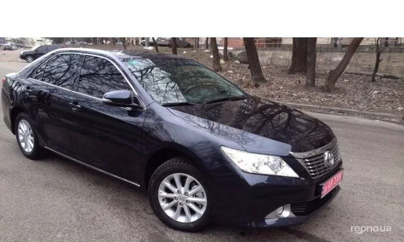 Toyota Camry 2012 - 1