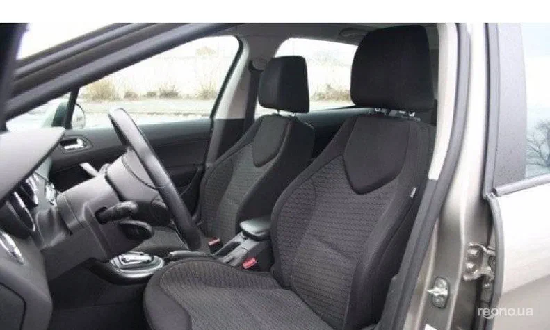 Peugeot 308 2012 - 1