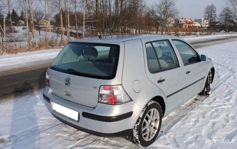 Volkswagen Golf 2002 - 6