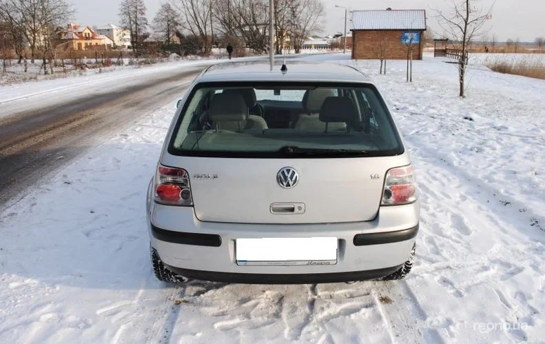 Volkswagen Golf 2002 - 5