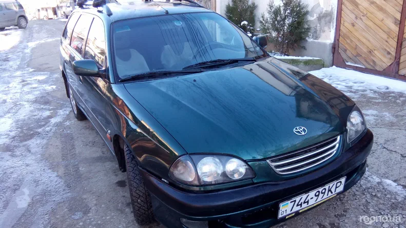 Toyota Avensis 2000
