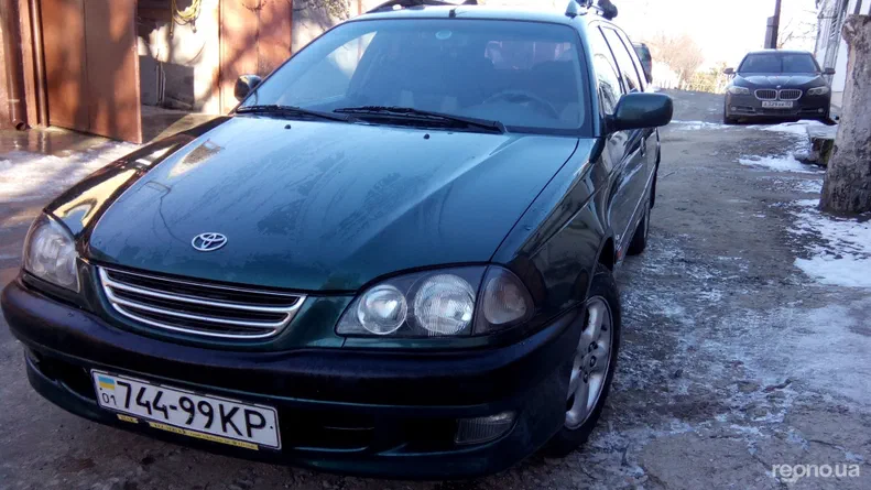 Toyota Avensis 2000