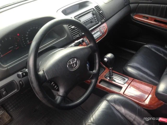 Toyota Camry 2004
