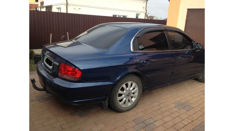 Hyundai Sonata 2004 - 5