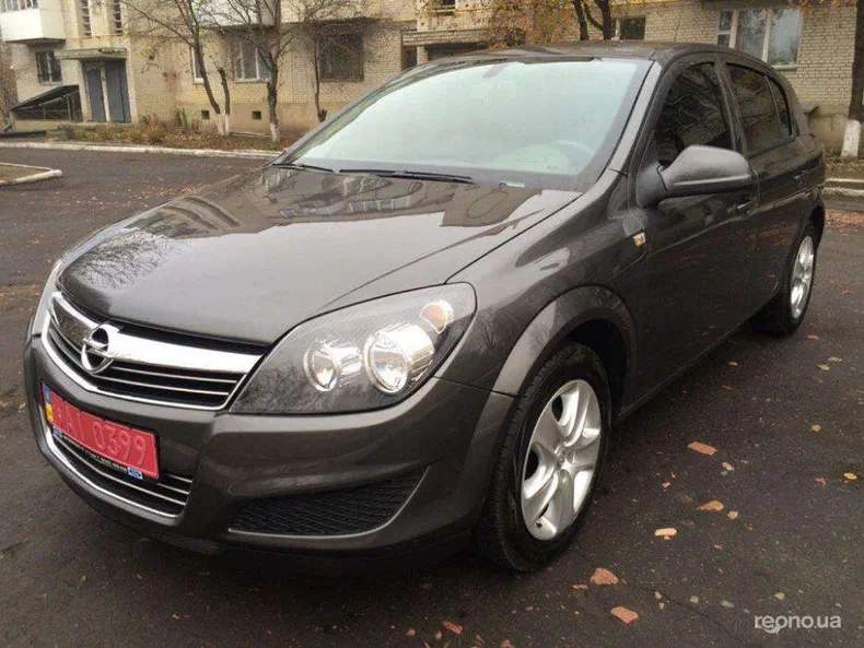 Opel Astra 2012 - 0