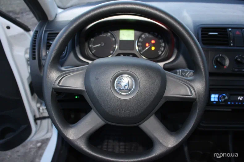 Skoda Fabia 2013 - 9