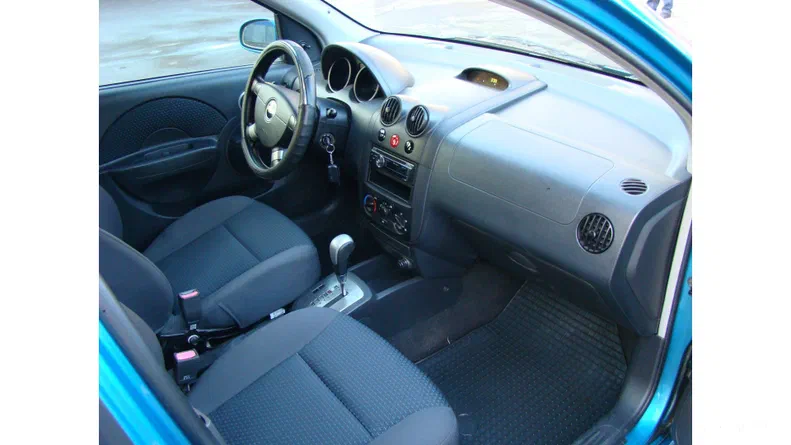 Chevrolet Aveo 2008 - 6
