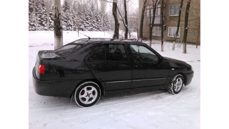 Chery Amulet (A15) 2007 - 6