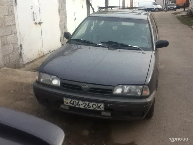 Nissan Primera 1992