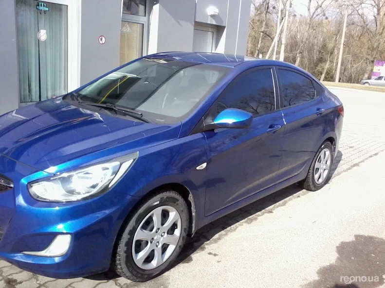 Hyundai Accent 2012 - 7