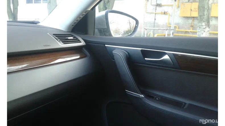 Volkswagen Passat 2011 - 5