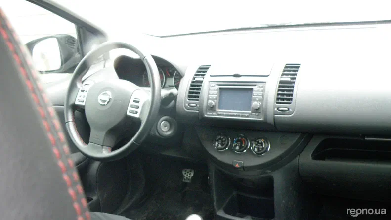 Nissan Note 2010 - 5