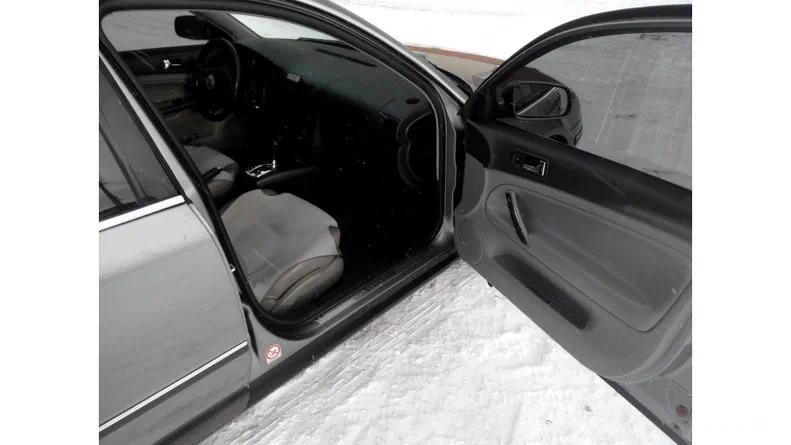 Volkswagen Passat 2001 - 8