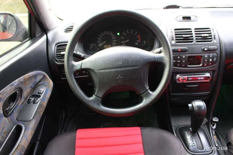 Mitsubishi Carisma 1999