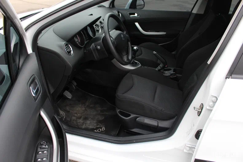 Peugeot 308 2012 - 9