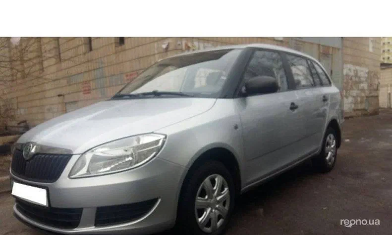 Skoda Fabia 2011 - 0