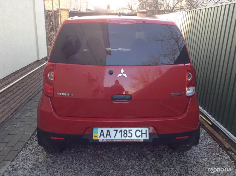 Mitsubishi Colt 2011