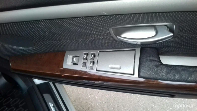 BMW 7 серія 2003 - 12