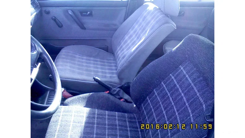 Volkswagen Jetta 1988 - 5